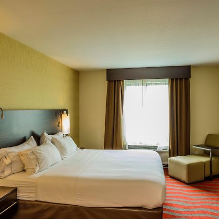 Holiday Inn Express And Suites - Bradford By Ihg Екстер'єр фото