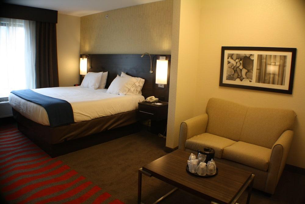 Holiday Inn Express And Suites - Bradford By Ihg Екстер'єр фото