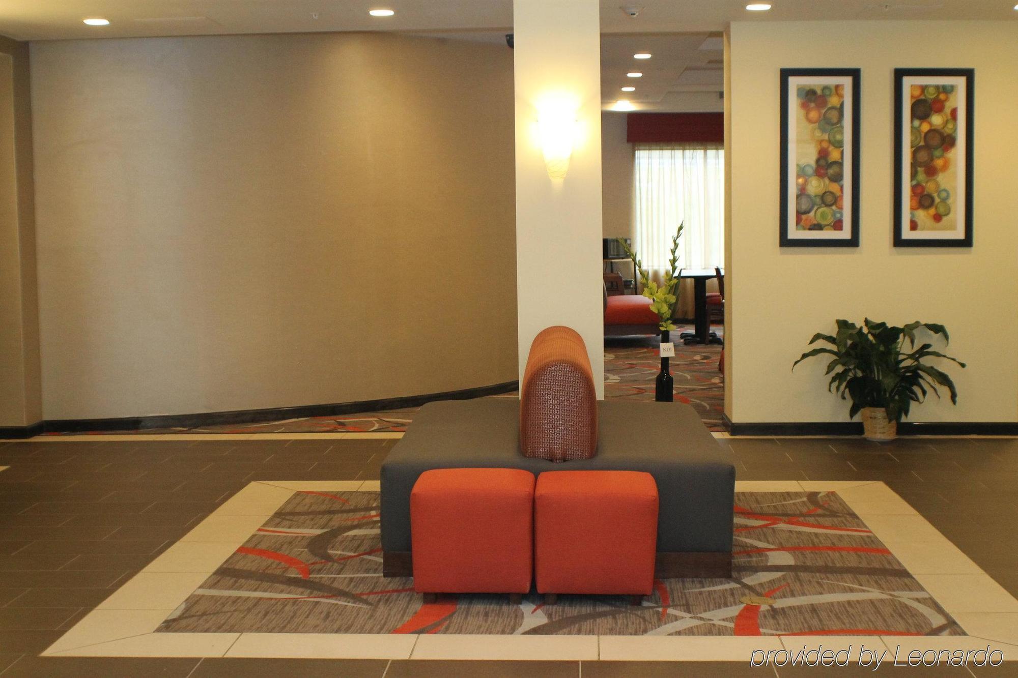 Holiday Inn Express And Suites - Bradford By Ihg Інтер'єр фото