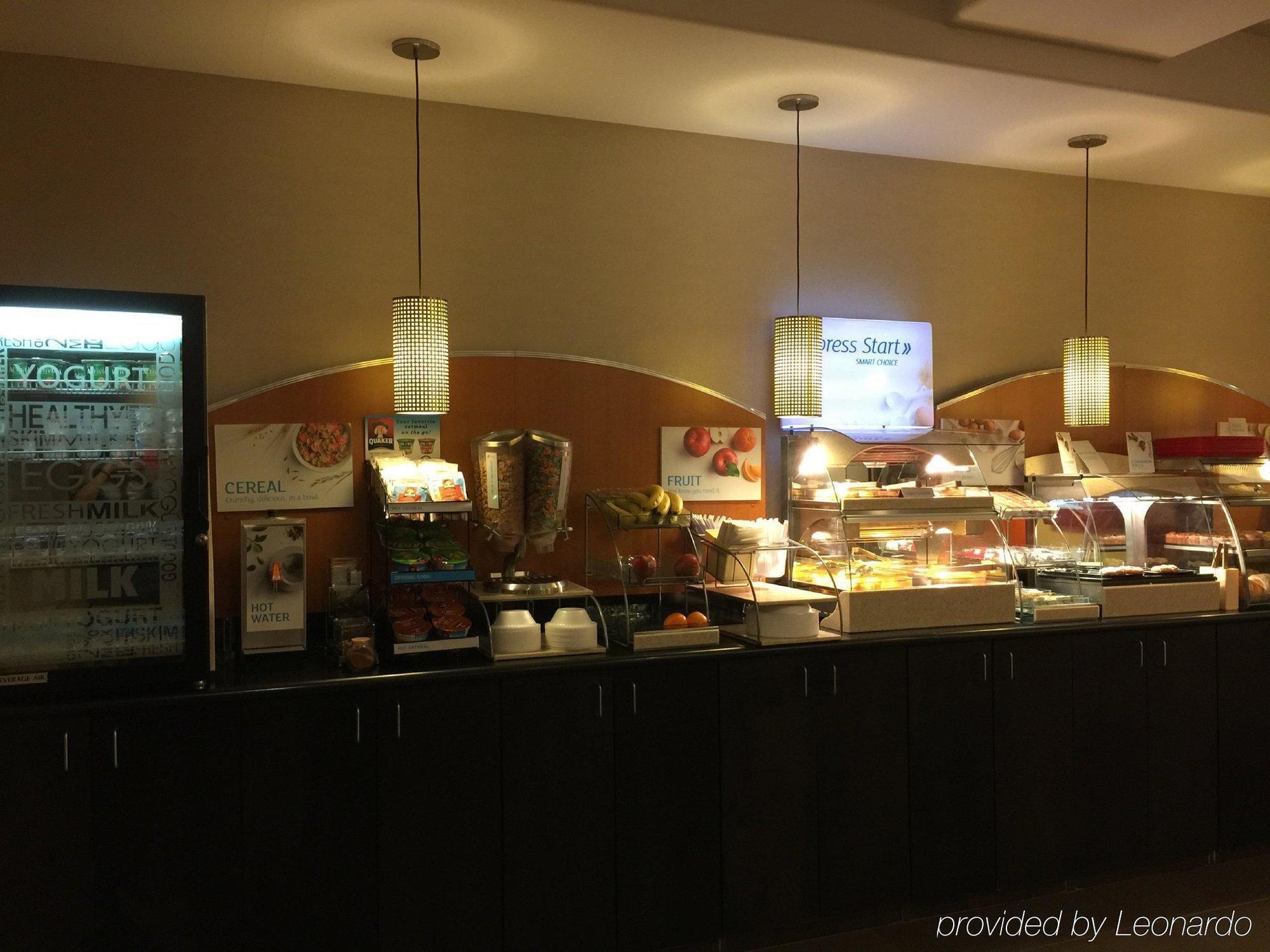 Holiday Inn Express And Suites - Bradford By Ihg Екстер'єр фото