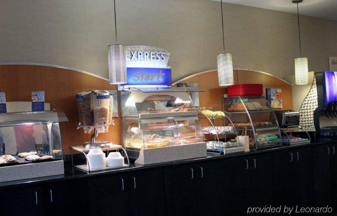 Holiday Inn Express And Suites - Bradford By Ihg Екстер'єр фото